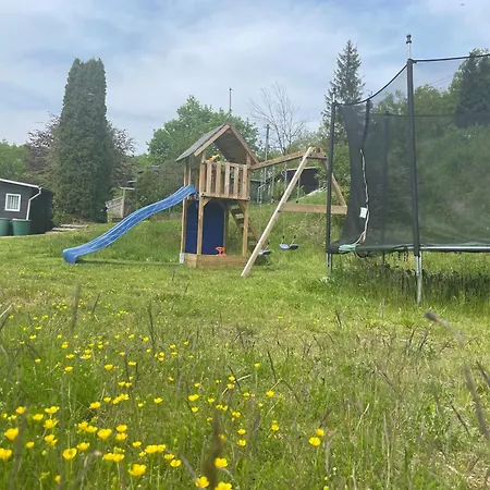 Vakantiehuis Familienparadies Leinemuehle - Bungalow Mit Spielplatz Pansfelde